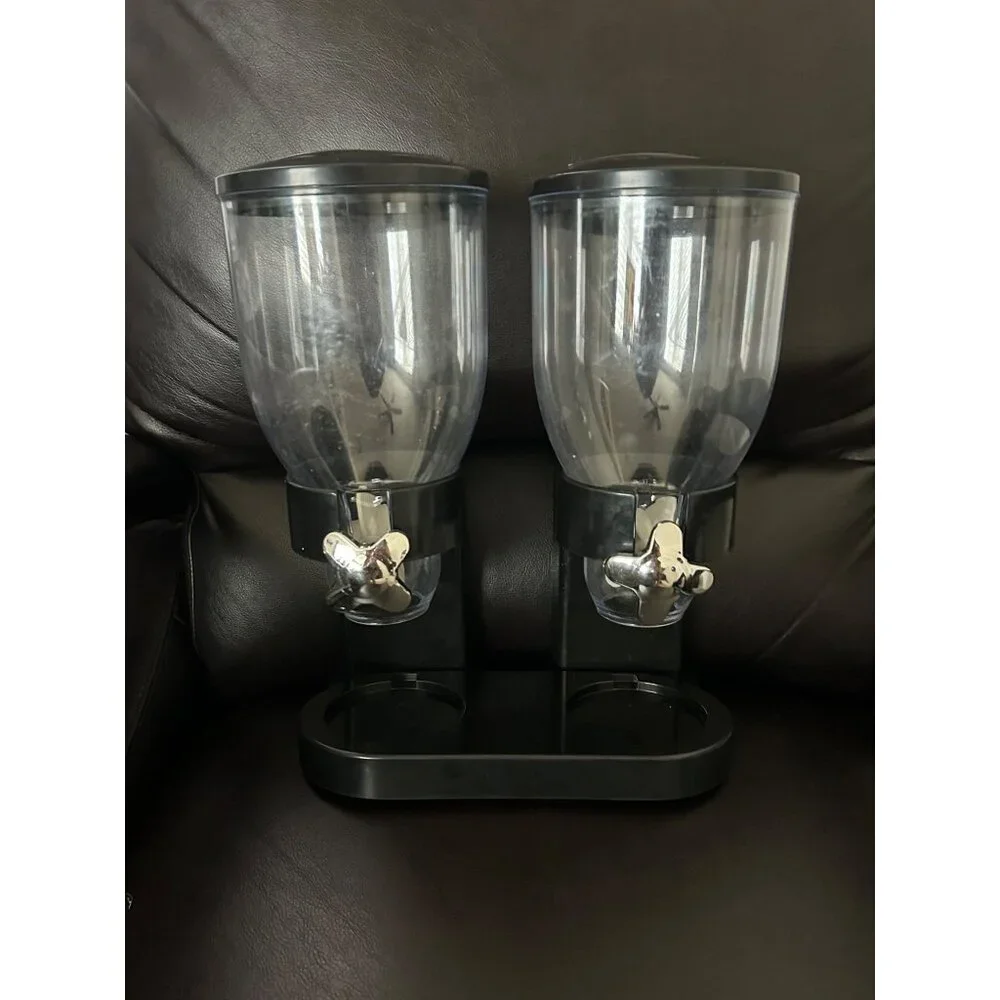 Airtight Dry Food Dispenser